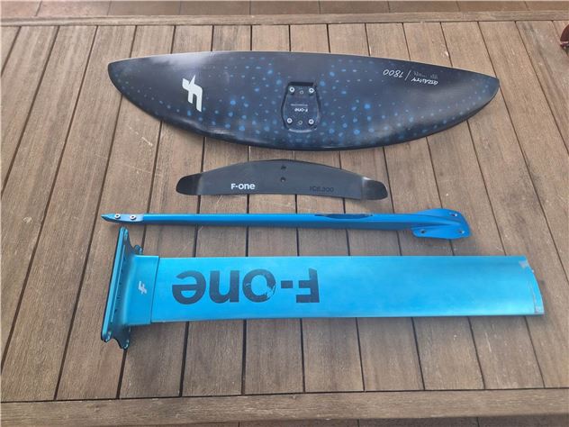 2022 F-One Gravity 1800, Regular Fuselage, Ic6.300  - 95 cm