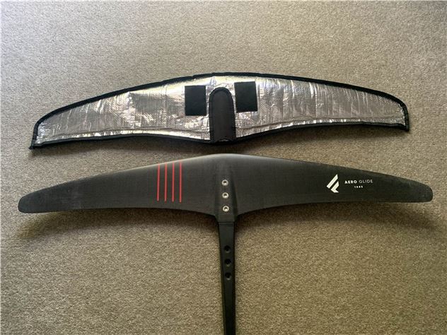 2023 Duotone Carbon  + Glide 1085 Se Glide 905
