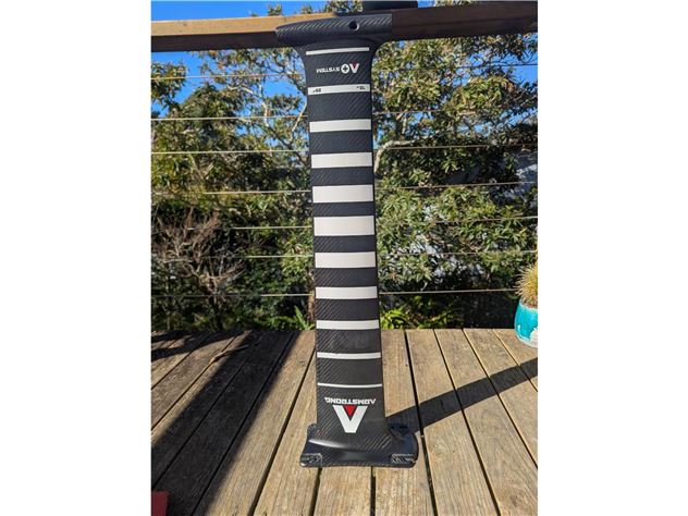 Armstrong  - 72 cm