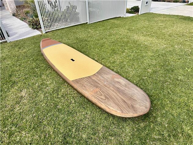 2025 Sunova Revolution - 10' 0", 30 inches