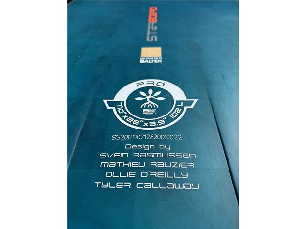 Starboard Pro - 7' 10", 28 inches