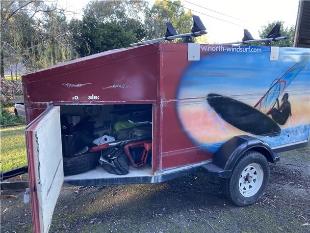 Windsurfing Trailer