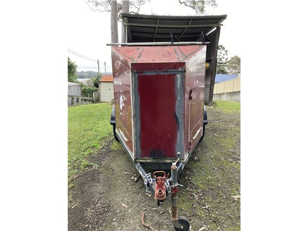 Windsurfing Trailer