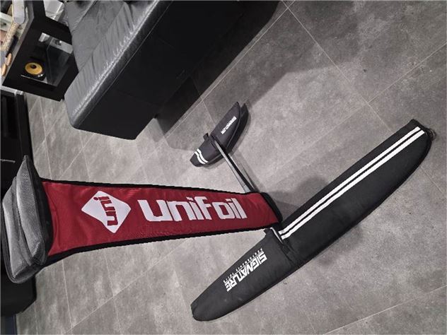 2022 Unifoil Unifoil And Signature