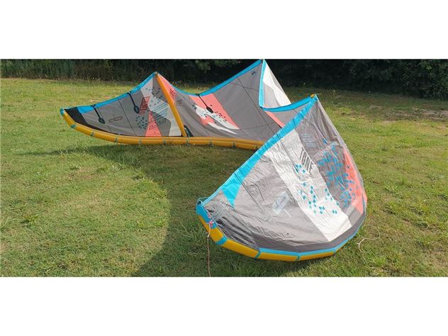 2023 Duotone Evo Dlab - 9 metre