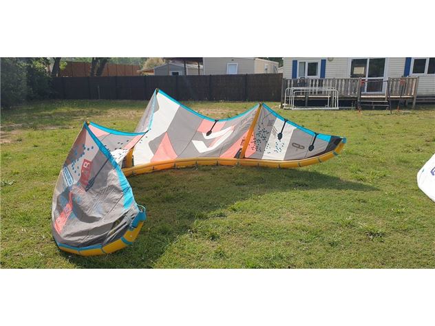 2023 Duotone Evo Dlab - 9 metre