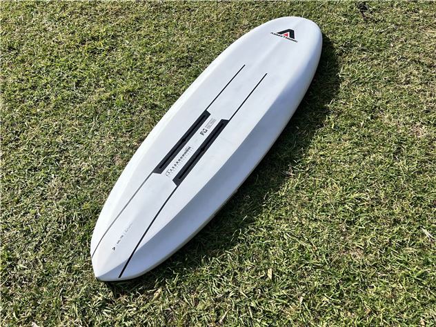 2025 Armstrong Midlength - 6' 1", 75 Litres